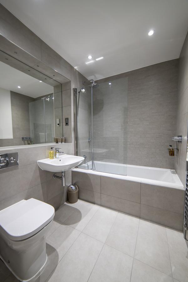 Helios Court Penthouse Serviced Apartment By Ferndale Maidenhead Bagian luar foto